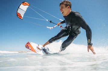 14 Day Fully Supported Kite Surf Camp and Local Discovery Experience in Hồ Tràm, Vietnam