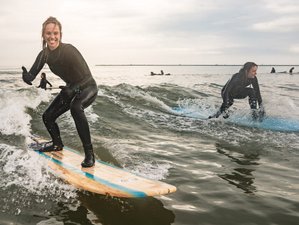 4 Day SurfGirls Weekend Trip in double decker hostelbus!