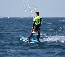 3-Daagse Geweldige Kitesurfkamp op het Gardameer in Malcesine, Italië - Photo 4