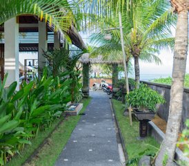 8 Day Intensive Intermediate and Advanced Surf and Stay Camp in Medewi, Bali, Indonesia - Photo 4