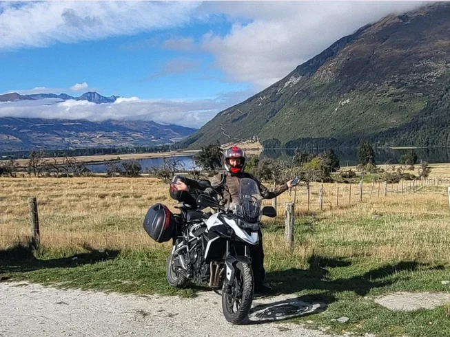 13 Day Guided New Zealand Adventure - The "Southern Loop" includes Bike Hire