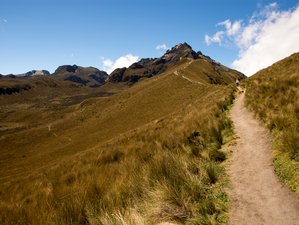 7 Day Andes and Summits Trekking Tour in Ecuador