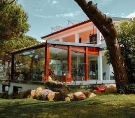 3 Day All-Levels Azen Cool House Surf Camp in Sintra, Portugal - Photo 4