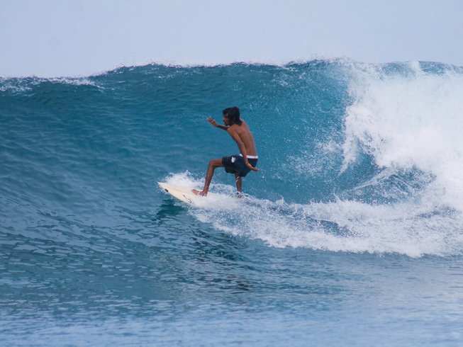 8-daags “Surf by Day, Sunset by Soul” surfkamp in Thaa Veymandoo, Malediven - photo 3