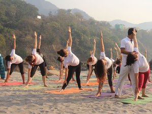 24-Daagse 200-urige Oude Ashtanga Yoga Docentenopleiding in Rishikesh, India