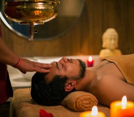 14 Tage Luxus Ayurveda und Yoga Retreats | Arztgeleitete Heilung und Wellness in Rishikesh, Indien - Photo 2