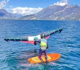 102 jours de stage de wingfoil au lac de Garde, Italie - Photo 1