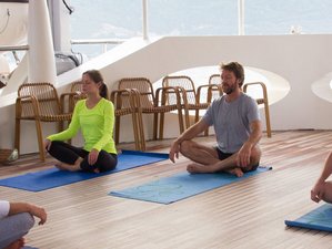 8 Day Southern Cyclades Sailing Cruise and Yoga Tour in Greece