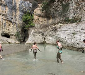 8 Tage zur Erneuerung: All-inclusive Yoga Retreat in Përmet, Südalbanien - Photo 5