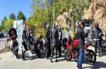 3 Day Weekend Guided Motorcycle Ride in Spain from Valencia to Denia: Coastal Thrills on Two Wheels