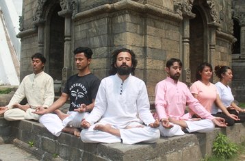 3 jours en retraite de yoga au Népal avec massage ayurvédique et visite spirituelle