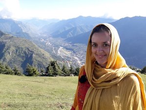 10 días de retiro de yoga por India: 5 en Rishikesh y 5 en Himalayas con Yaiza Leal
