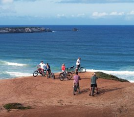 8 días de retiro de surf y yoga en Peniche, Portugal - Photo 4