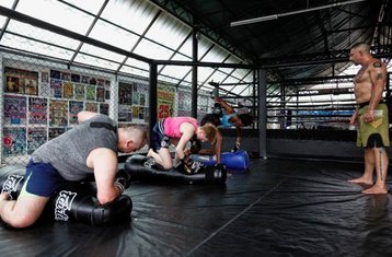 14 días de campamento para perder peso y practicar muay thai en Pattaya, Chonburi, Tailandia