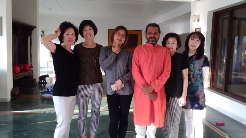 15 Tage 100-Stunden Intensive Weiterbildung für Yogasuchende: Yogalehrerausbildung in Rishikesh, Indien