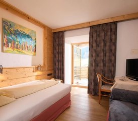 8 Day Alpine Rhythm: Yoga and Hiking Retreat in Tyrol, Austria - Photo 5