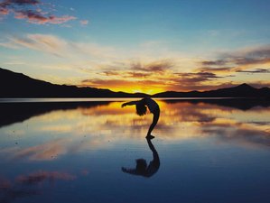 5 Day Tofino Yoga and Wellness Retreat in British Columbia, Canada, with E-Bike Beach Hopping