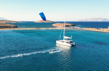 8 días de cruceros en catamarán y kitesurf por las Cícladas con embarque en Paros, Grecia