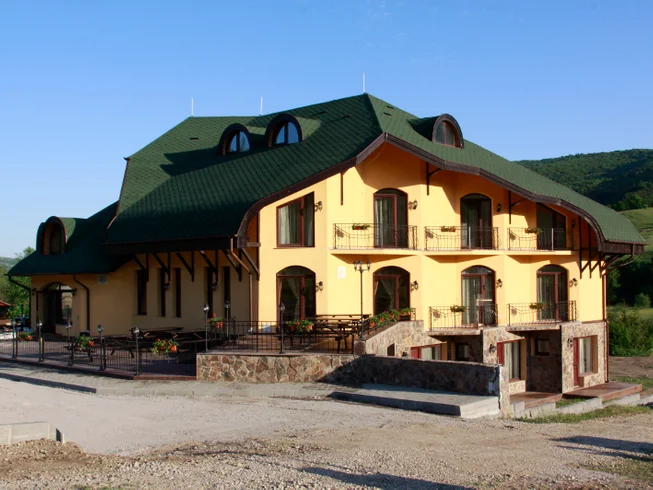 6 Days Enduro Escape Motorcycle Tour in Romania photo 9