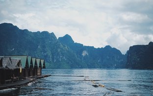 Surat Thani Retiros y Viajes