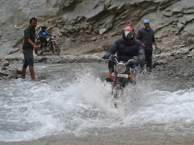 9 Day Spiti Valley Guided Motorcycle Tour in India photo 8