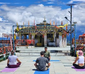 7 días de retiro de yoga y meditación en India con experiencia cultural tradicional del Himalaya y senderismo - Photo 3