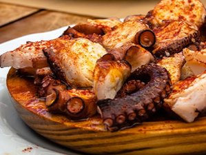 8 Day Explore Galicia Walking, Wine, and Sublime Food Tour in Spain