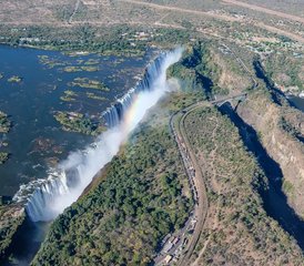 412-Daagse Zimbabwe Hoogtepunten Safari en Natuur Victoria Falls Chobe Hwange Erfgoed en Hooglanden - Photo 1