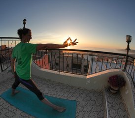 14 jours en stage de surf avec yoga et bien-être à Tamraght, Maroc - Photo 5