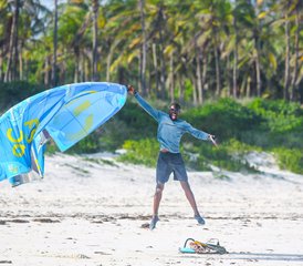 05 jours en stage de kitesurf pour petits groupes à Kilifi, Kenya - Photo 1