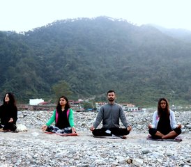 24 Daagse 200-Uurige Intensieve Yoga Docentenopleiding in Rishikesh, India - Photo 2