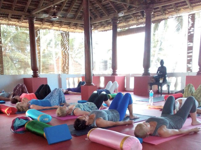 11 Day Palm Tree Yoga Holiday in Kovalam, Kerala - BookYogaRetreats.com