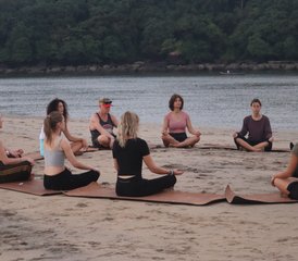 57 días de formación de profesora de Yin Yoga de 50 horas en Goa, India - Photo 1