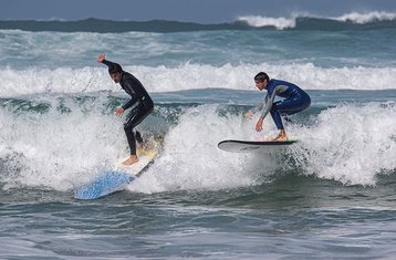 6 jours / 5 nuits en stage intensif de surf à Alcabideche, Lisbonne, Portugal