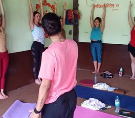 14 días de profesorado de yoga holístico de 100 horas en Rishikesh, Uttarakhand, India - Photo 3