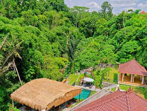 11 Day 100-Hour Vinyasa and Ashtanga Yoga Teacher Training with Sound Healing in Bali, Indonesia