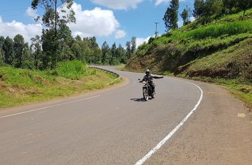 14-Daagse Begeleide Motor Avonturen Tour van Kenia naar Tanzania van Bush naar Strand