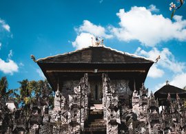 Singaraja Retreats und Reisen