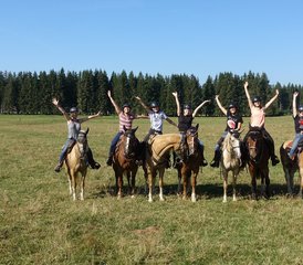 2 Tage Reitausflug mit Übernachtung in einer Mongolischen Jurte in Schwarzenbach, Schweiz - Photo 2