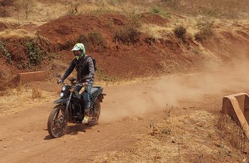 13-daagse begeleide motortocht door Kilimanjaro en Noord-Tanzania met adembenemende uitzichten en wildlife