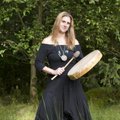 Laura McNeill - portrait