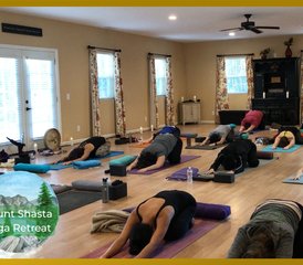 114 Tage Mount Shasta Yoga Retreat mit Natur-Intensivkurs und Digital Detox in Kalifornien, USA - Photo 1