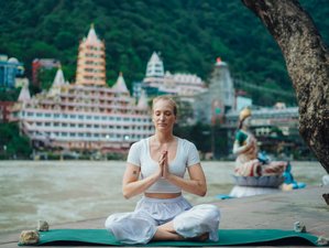 8 Tage Glückseliges und Heilsames Yoga Retreat in Rishikesh