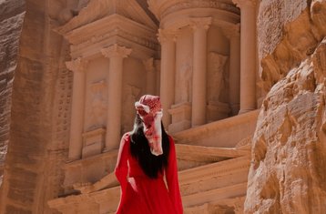 8 Day Award-Winning Yoga and Energy Retreat in Jordan: Breathwork, Petra and Dead Sea