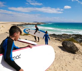 8 Tage Anfänger Surf Camp im Surfers Retreat in Fuerteventura, Spanien - Photo 3