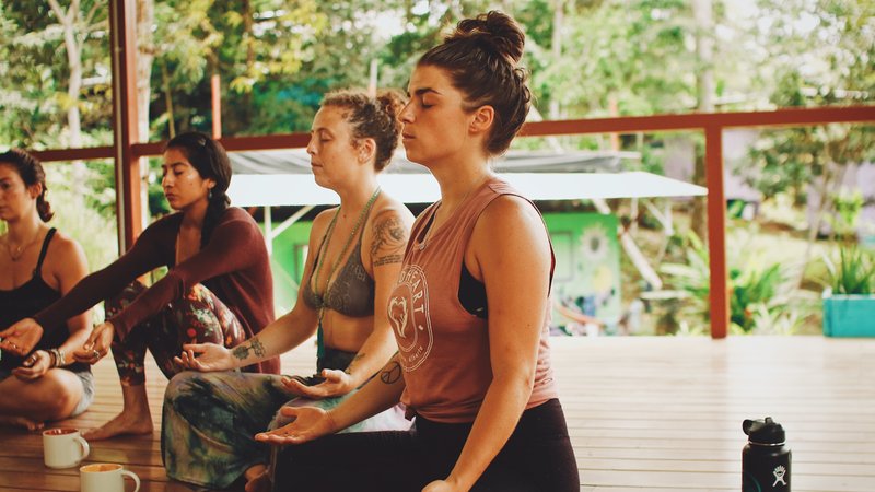 21 Tage 200-Stunden Trauma Sachkundige Yogalehrer Ausbildung in Puerto Viejo
