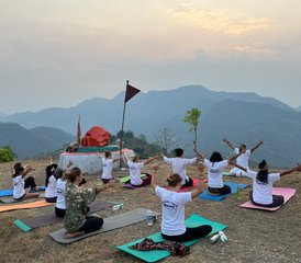 54 Tage 500-Stunden Kundalini Yogalehrer Ausbildung in Rishikesh, Indien - Photo 2
