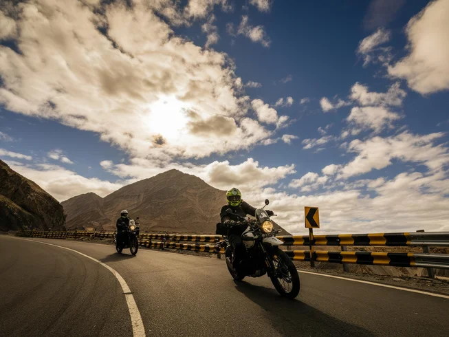 14 Day Ride to Umling La, Highest Pass in World Motorcycle Adventure Tour in India photo 9