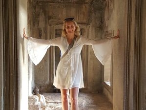 5 Day Women's Balance and Bloom Retreat in Peace with Changing Hormones in Mijas, Spain