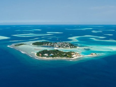 Kandooma Island